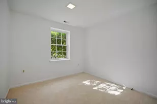 11989 Point Longstreet Way, Woodbridge, VA 22192 - Photo 37
