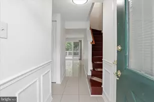4749 Hersand Ct, Woodbridge, VA 22193 - Photo 3
