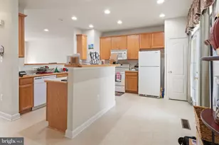 745 Collington Ct, Woodbridge, VA 22191 - Photo 27