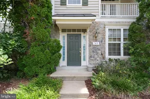 745 Collington Ct, Woodbridge, VA 22191 - Photo 7