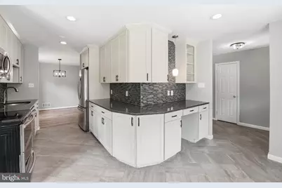 7410 Roxbury Avenue, Manassas, VA 20109 - Photo 5