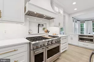 13831 Barrymore Ct, Gainesville, VA 20155 - Photo 13