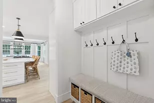 13831 Barrymore Ct, Gainesville, VA 20155 - Photo 9