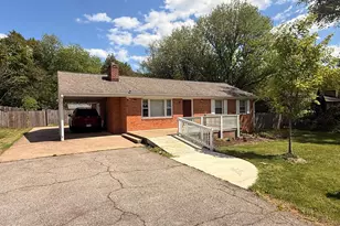 11713 Bradley Forest Rd, Manassas, VA 20112 - Photo 3