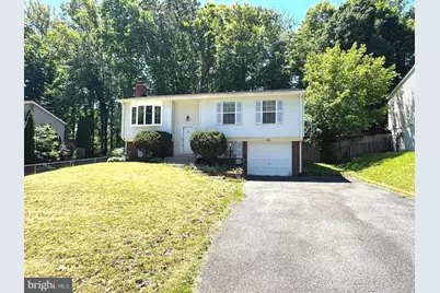 5597 Shannon Court, Woodbridge, VA 22193 - Photo 3