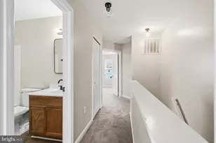 8699 Farnham Way, Bristow, VA 20136 - Photo 17