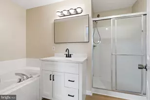8699 Farnham Way, Bristow, VA 20136 - Photo 19