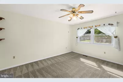 5236 Midway Court, Woodbridge, VA 22193 - Photo 19