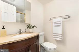 12309 Ashmont Ct, Woodbridge, VA 22192 - Photo 15