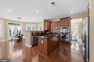 5466 Bantry Ct, Woodbridge, VA 22193 - Photo 7