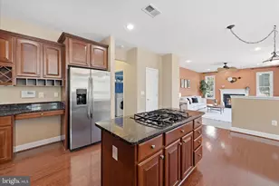 5466 Bantry Ct, Woodbridge, VA 22193 - Photo 3