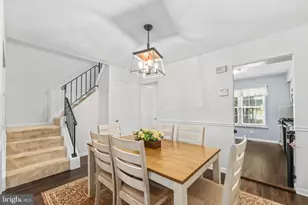 14054 Fallbrook Ln, Woodbridge, VA 22193 - Photo 7