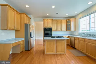 8553 Daltons Grove Way, Bristow, VA 20136 - Photo 7