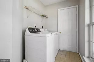 14677 Cloverdale Rd, Woodbridge, VA 22193 - Photo 33