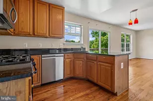 14677 Cloverdale Rd, Woodbridge, VA 22193 - Photo 19