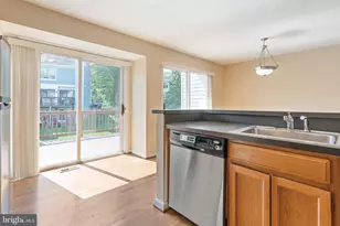 11557 Hill Meade Ln, Woodbridge, VA 22192 - Photo 21