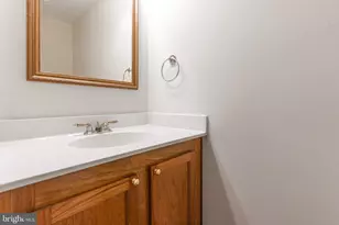11557 Hill Meade Ln, Woodbridge, VA 22192 - Photo 13