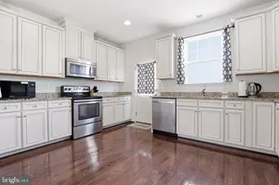 8333 Scotland Loop, Manassas, VA 20109 - Photo 11