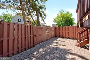 12887 Hunterbrook Dr, Woodbridge, VA 22192 - Photo 29