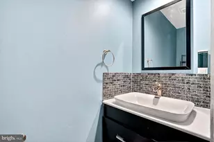 12887 Hunterbrook Dr, Woodbridge, VA 22192 - Photo 5