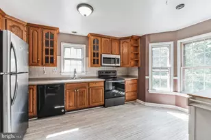 12196 Dapple Gray Ct, Woodbridge, VA 22192 - Photo 7
