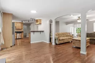 16106 Benedict Ct, Woodbridge, VA 22191 - Photo 9