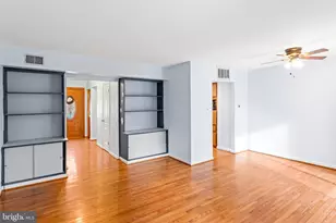 2053 Mayflower Dr, Woodbridge, VA 22192 - Photo 5