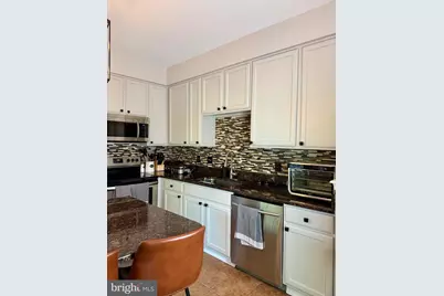 7108 Wheeling Way, Gainesville, VA 20155 - Photo 13