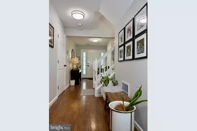 7108 Wheeling Way, Gainesville, VA 20155 - Photo 3