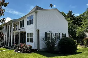 15110 Catalpa Ct, Woodbridge, VA 22193 - Photo 3