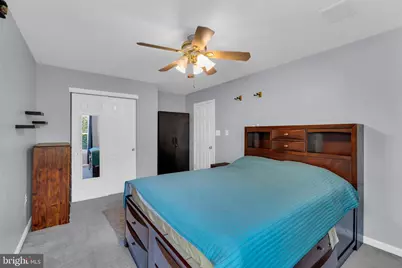 6802 Dewars Way, Gainesville, VA 20155 - Photo 19