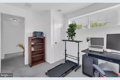 6802 Dewars Way, Gainesville, VA 20155 - Photo 29