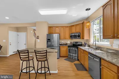 6802 Dewars Way, Gainesville, VA 20155 - Photo 11