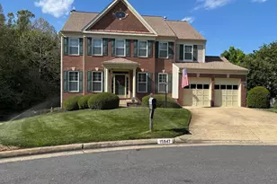 15947 Kensington Pl, Dumfries, VA 22025 - Photo 3