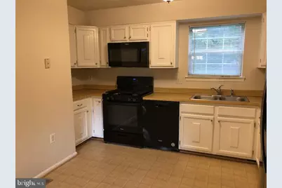 5803 Portland Drive, Woodbridge, VA 22193 - Photo 9