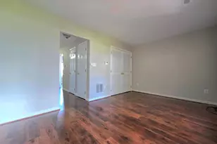 3643 Crosswater Ct, Woodbridge, VA 22192 - Photo 7