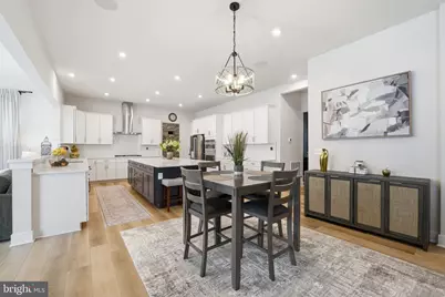 8678 Sycamore Springs Way, Manassas, VA 20112 - Photo 5