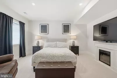 8678 Sycamore Springs Way, Manassas, VA 20112 - Photo 33