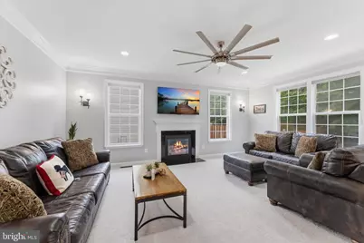 5439 Bantry Court, Woodbridge, VA 22193 - Photo 7