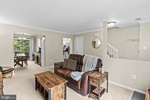2860 Burgundy Pl, Woodbridge, VA 22192 - Photo 7