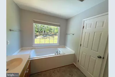 5796 Birch White, Dale City, VA 22193 - Photo 19