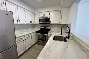 12552 Kempston Ln, Woodbridge, VA 22192 - Photo 3