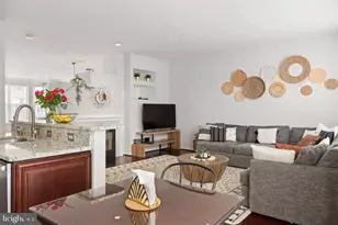 13340 Colchester Ferry Pl, Woodbridge, VA 22191 - Photo 5