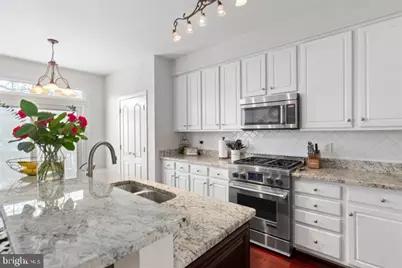 13340 Colchester Ferry Place, Woodbridge, VA 22191 - Photo 17