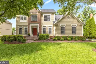 8020 Amsterdam Ct, Gainesville, VA 20155 - Photo 1