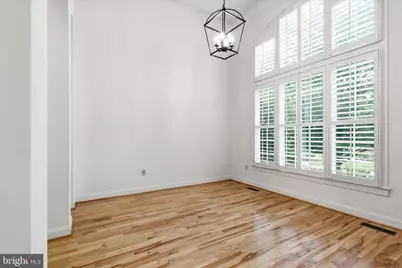 8277 Roxborough Loop, Gainesville, VA 20155 - Photo 7