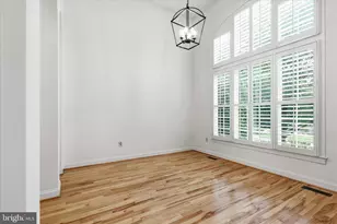 8277 Roxborough Loop, Gainesville, VA 20155 - Photo 7