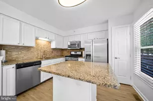 8596 Cold Harbor Loop, Manassas, VA 20111 - Photo 15