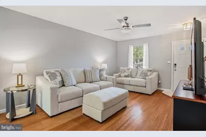 1736 Tiger Lily Circle, Woodbridge, VA 22192 - Photo 7