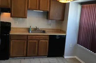 15205 Streamside Ct, Dumfries, VA 22025 - Photo 5
